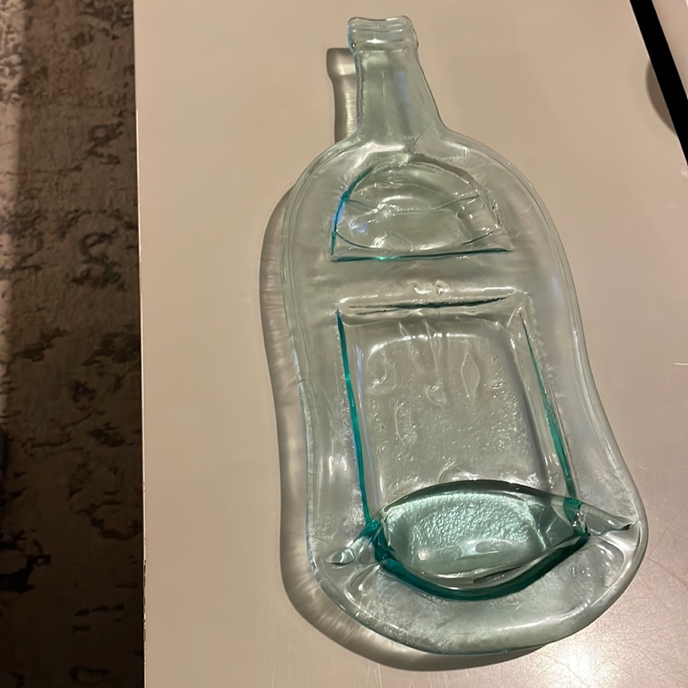 Glass serving dish